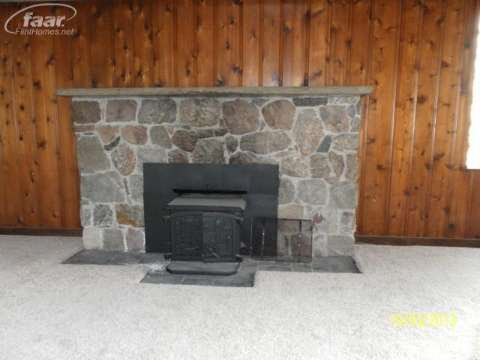 253 North Milford Road Highland, MI 48357 - Photo 10 of 20 20375958-9.JPG