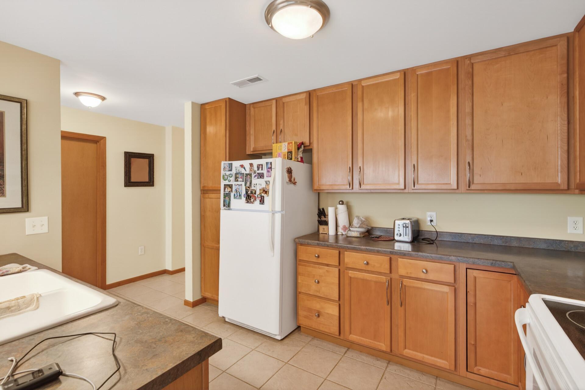2540 38th Avenue Northeast, Unit 203 St. Anthony, MN 55421 - Photo 11 of 28