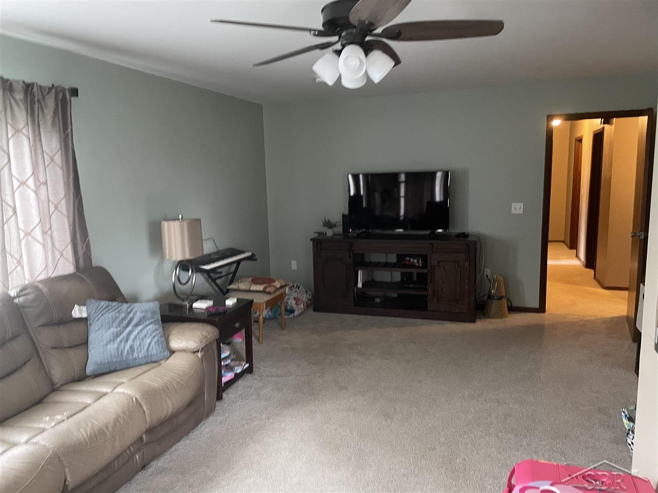186 South Brennan Road Hemlock, MI 48626 - Photo 3 of 3 50057790-2.JPG