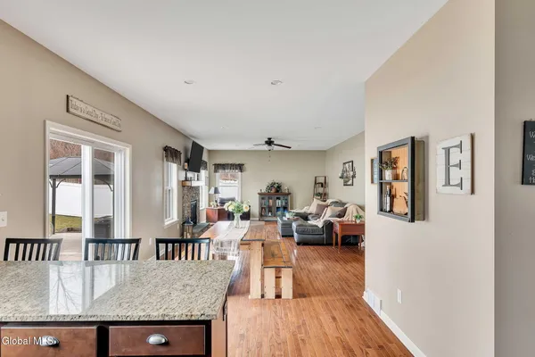 $629,900 | 6 Jennifer Drive, Halfmoon, NY 12118