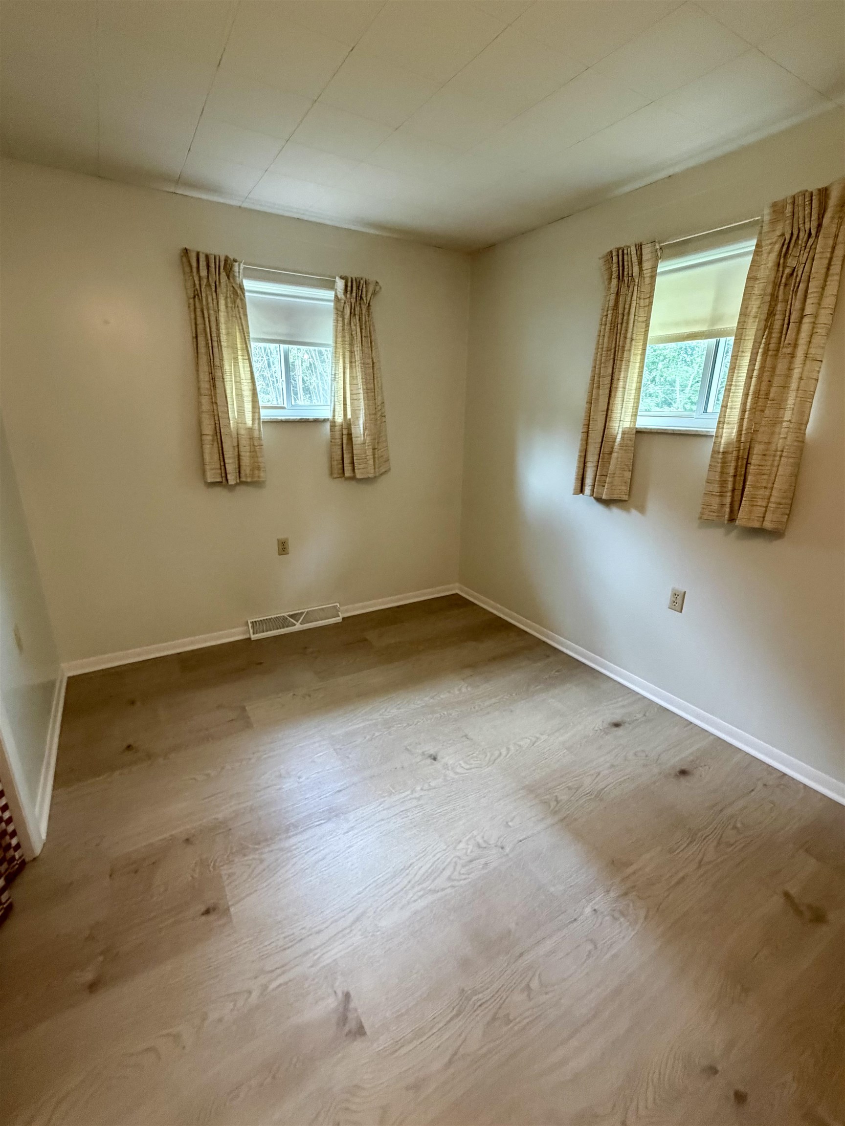 216 8th Street Pinconning, MI 48650 - Photo 14 of 29