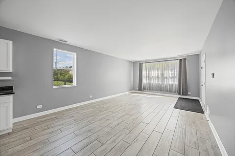 $225,000 | 3022 West Washington Boulevard, Unit 2, Chicago, IL 60612