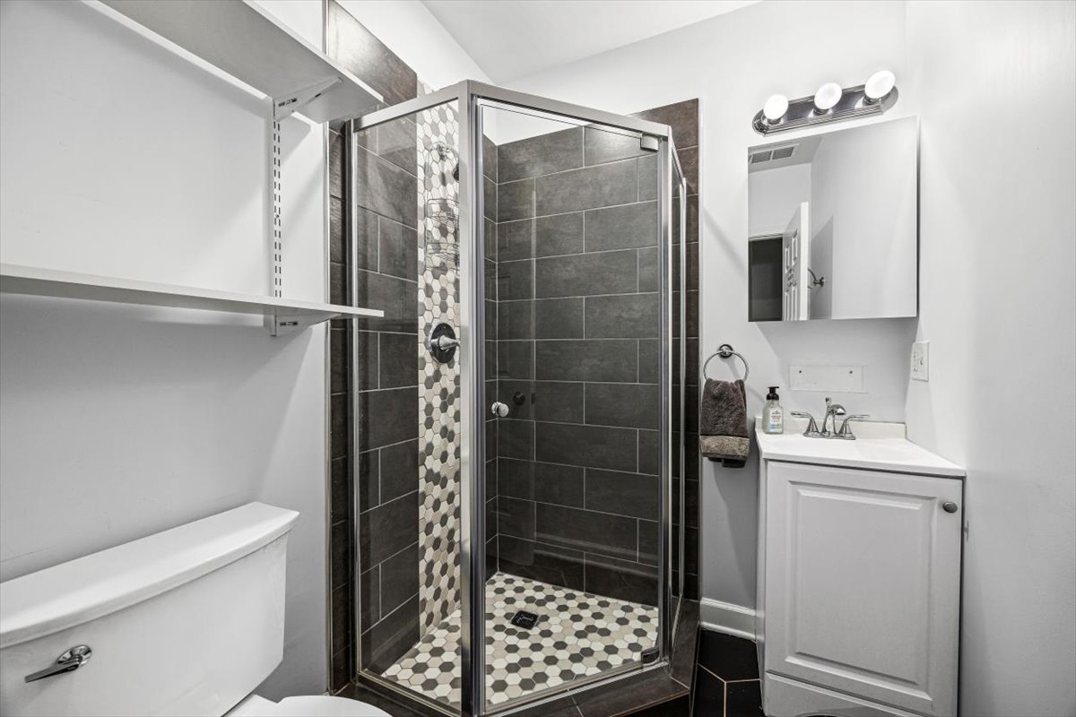 3022 West Washington Boulevard, Unit 2 Chicago, IL 60612 - Photo 10 of 22