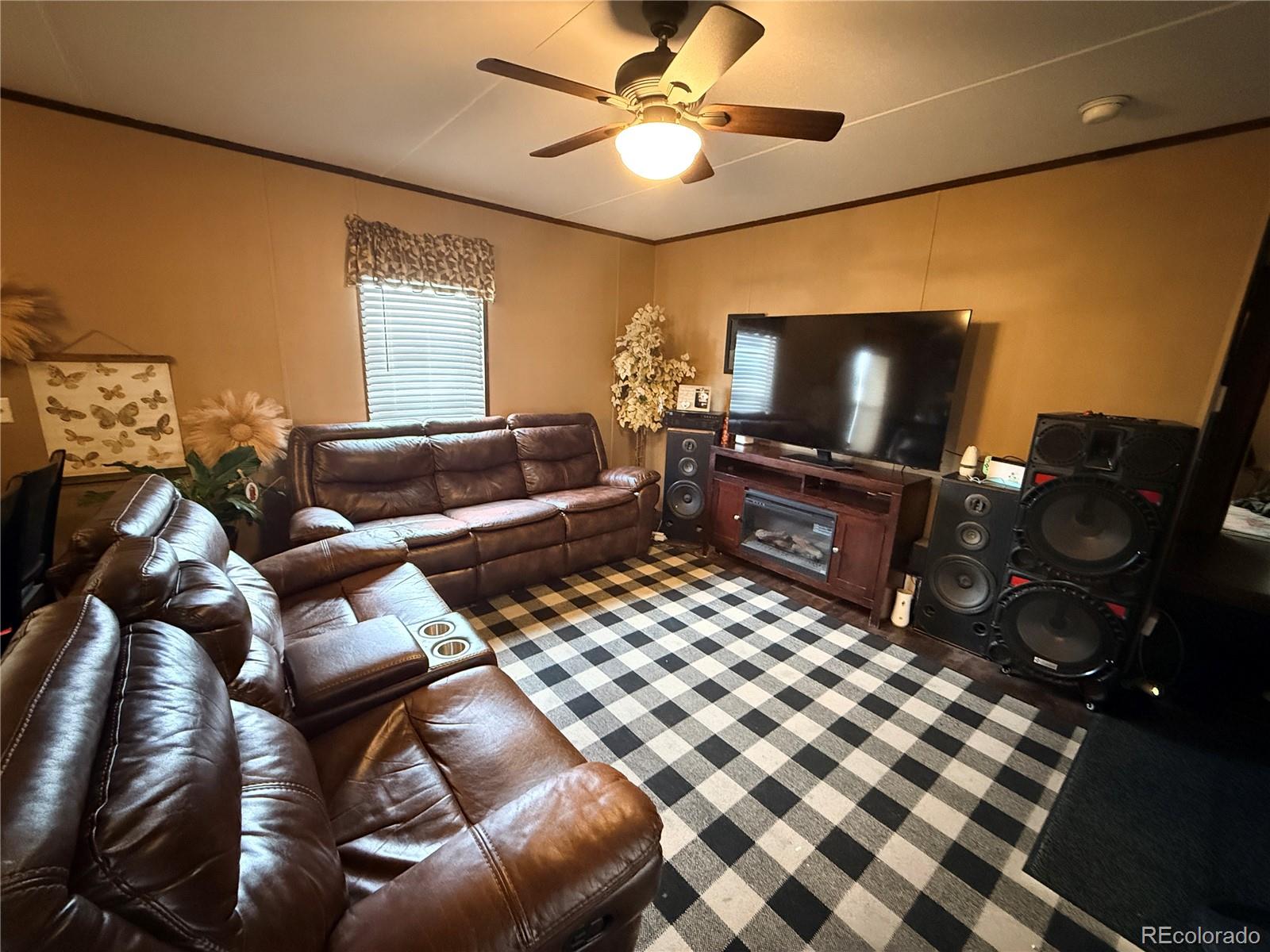 10201 Riverdale Road Thornton, CO 80229 - Photo 13 of 36