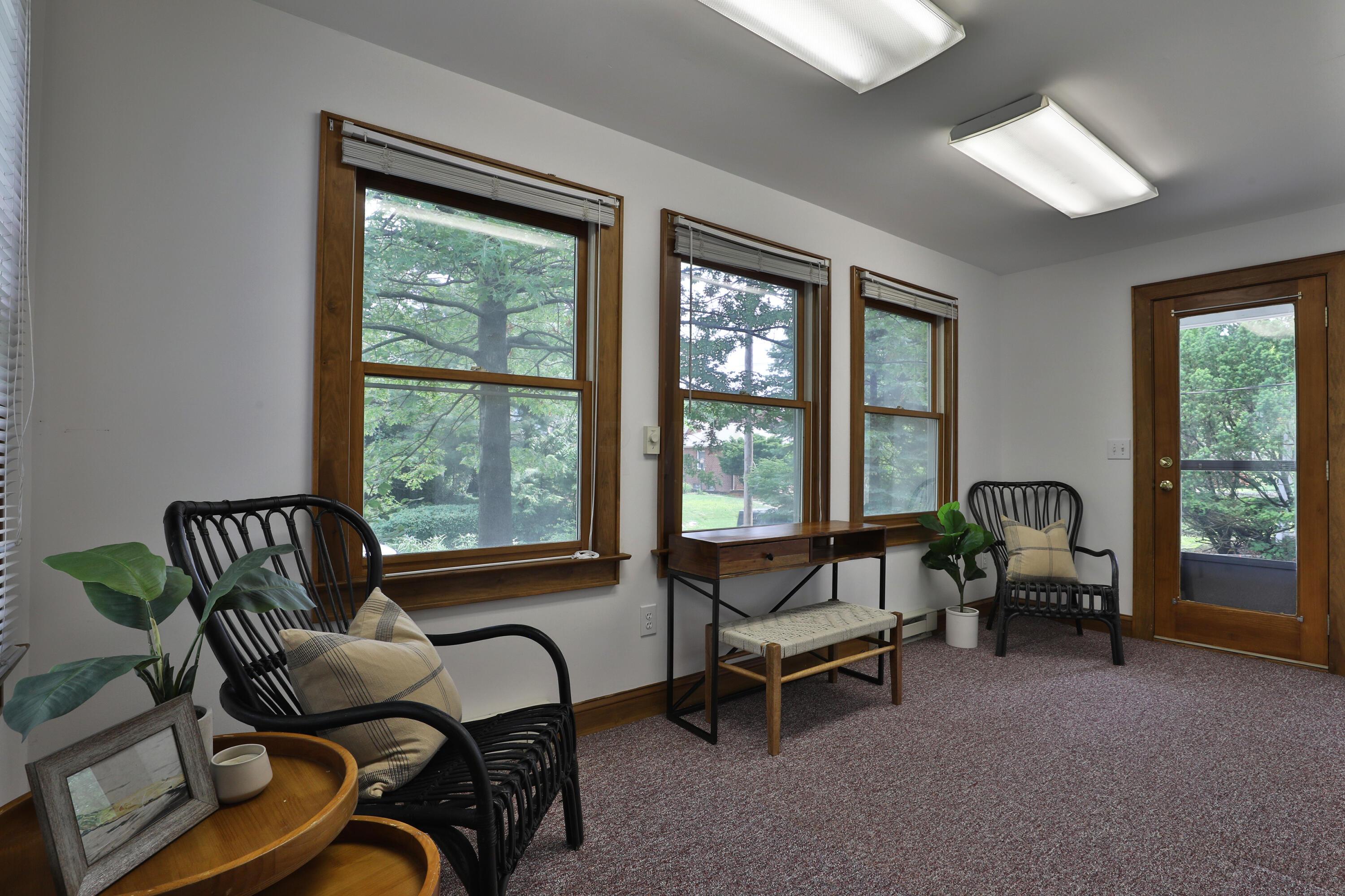 457 Midgard Road Columbus, OH 43202 - Photo 9 of 50 Den