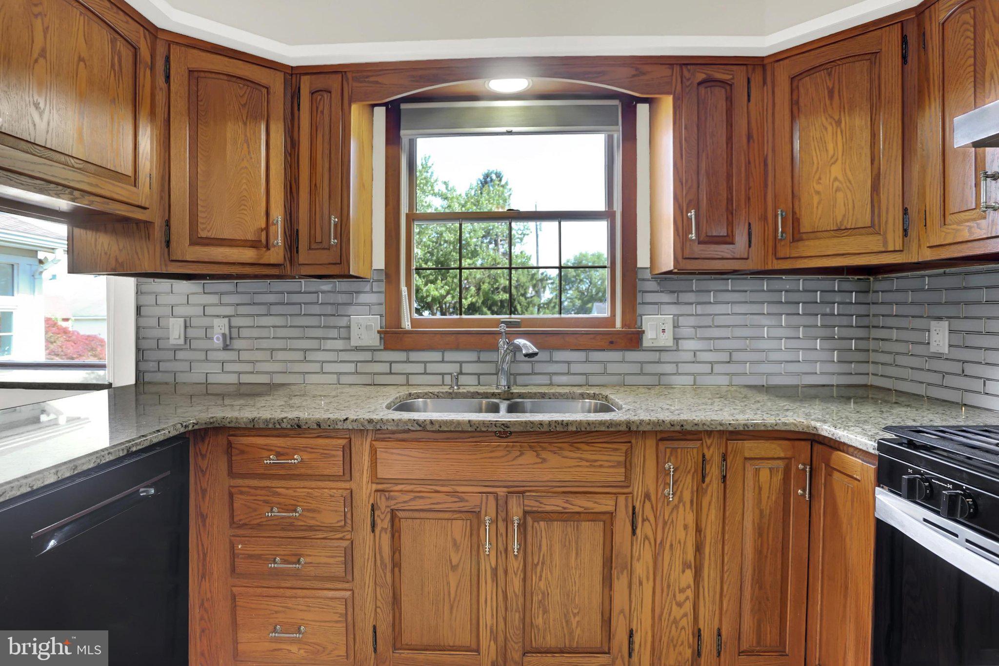 235 Ridge Hill Road Mechanicsburg, PA 17050 - Photo 12 of 68