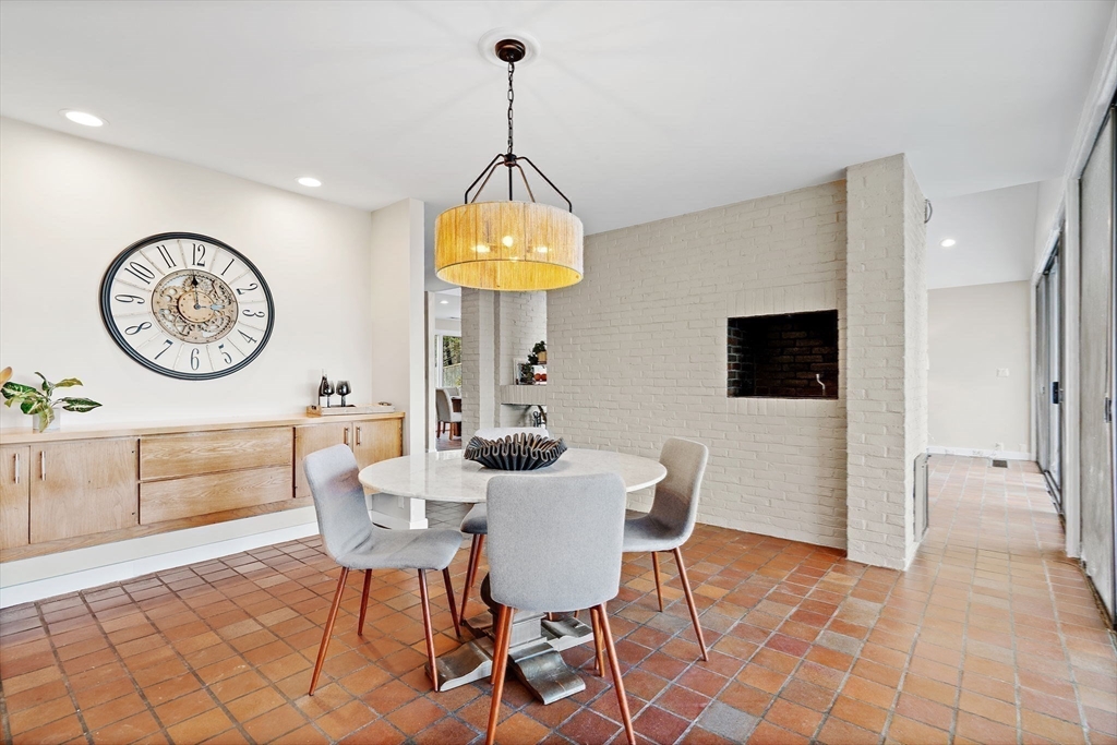 16 Huckleberry Hill Road Lincoln, MA 01773 - Photo 12 of 38