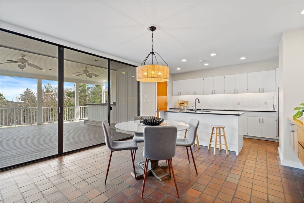 16 Huckleberry Hill Road Lincoln, MA 01773 - Photo 13 of 38