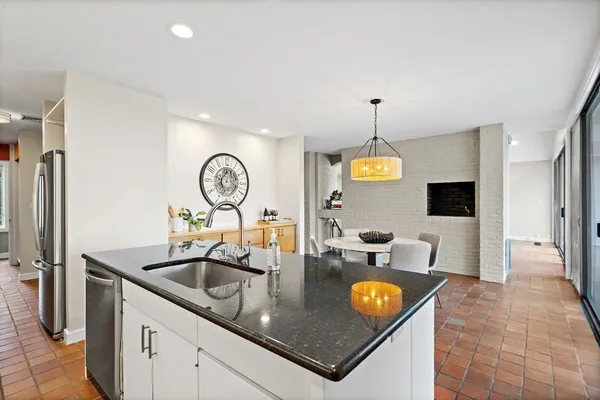 $1,495,000 | 16 Huckleberry Hill Road, Lincoln, MA 01773