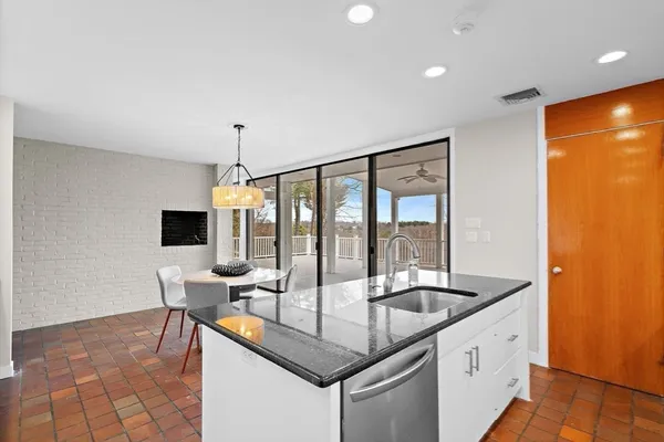 $1,495,000 | 16 Huckleberry Hill Road, Lincoln, MA 01773