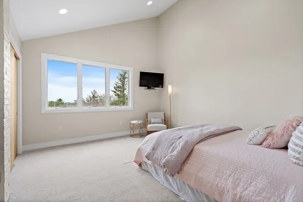 $1,495,000 | 16 Huckleberry Hill Road, Lincoln, MA 01773