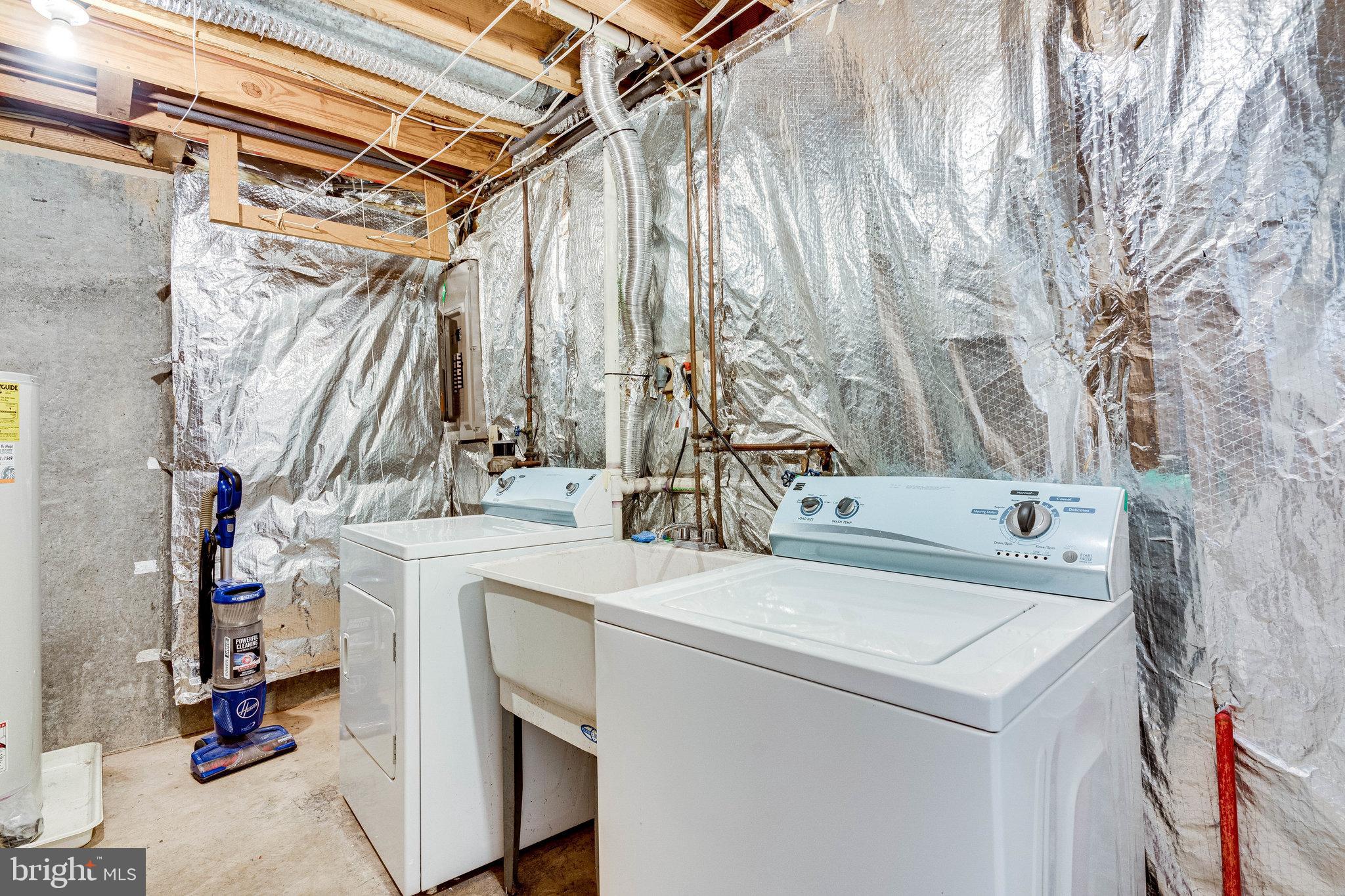 2841 Shepperton Terrace Silver Spring, MD 20904 - Photo 22 of 44 Laundry room