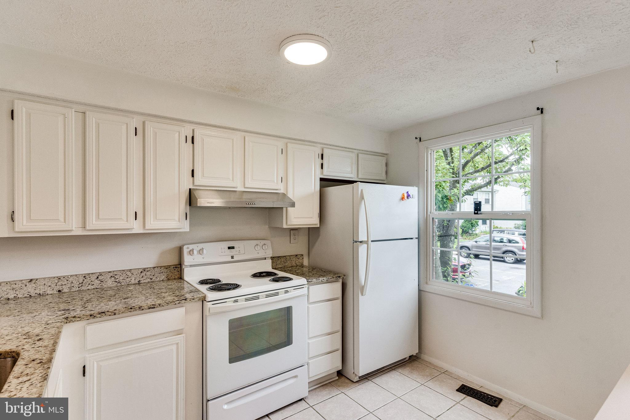 2841 Shepperton Terrace Silver Spring, MD 20904 - Photo 8 of 44