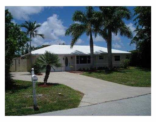 1951 Bonnie Street Boca Raton, FL 33486 - Photo 2 of 16 Additional Photo