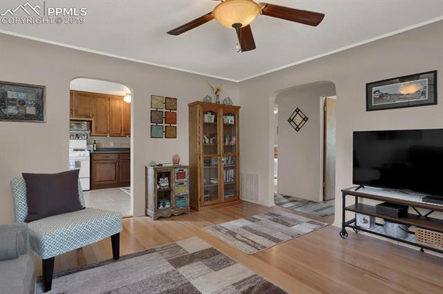 932 Prairie Road Colorado Springs, CO 80909 - Photo 7 of 25 Gallery Image 7