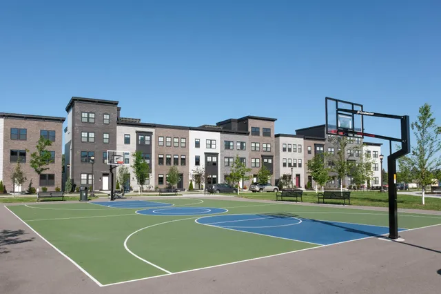 $794,990 | 909 Mount Curve Boulevard, Unit I, St. Paul, MN 55116