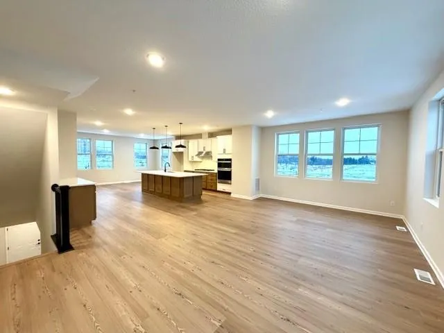 $794,990 | 909 Mount Curve Boulevard, Unit I, St. Paul, MN 55116