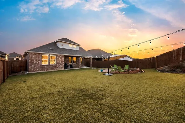 $399,995 | 11021 Canyon Mine Drive, Aubrey, TX 76227