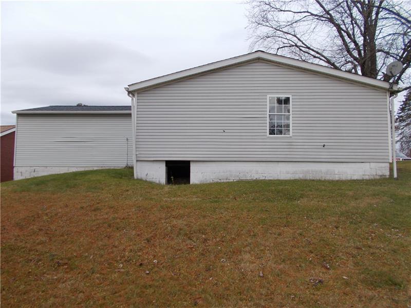 530 Center Hill Road Pittsburgh, PA 15239 - Photo 2 of 22