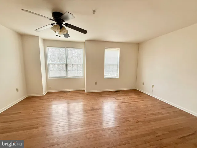 $2,650 | 10128 Reprise Drive, Rockville, MD 20850