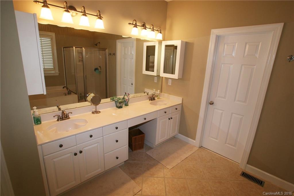 12102 Willingdon Road Huntersville, NC 28078 - Photo 7 of 24 Gallery Image 7