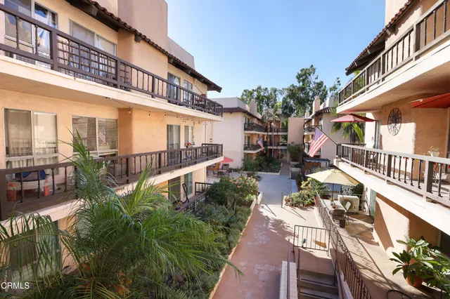 $3,750 | 1127 East Del Mar Boulevard, Unit 429, Pasadena, CA 91106