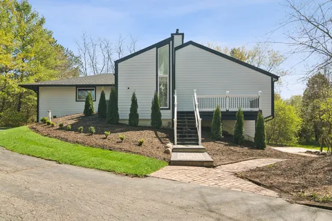 $899,000 | 6739 Lakeridge Drive, Long Grove, IL 60047