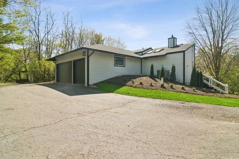 $899,000 | 6739 Lakeridge Drive, Long Grove, IL 60047