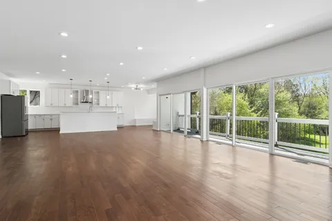 $899,000 | 6739 Lakeridge Drive, Long Grove, IL 60047