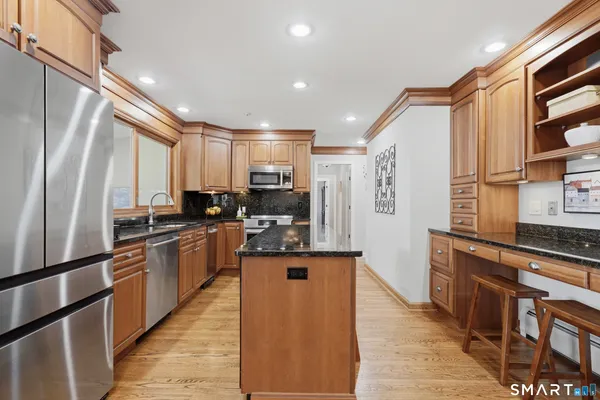 $1,065,000 | 21 Shawnee Lane, Monroe, CT 06468