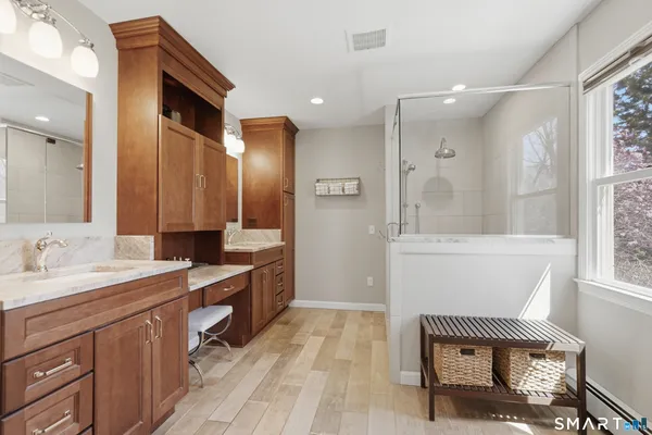 $1,065,000 | 21 Shawnee Lane, Monroe, CT 06468