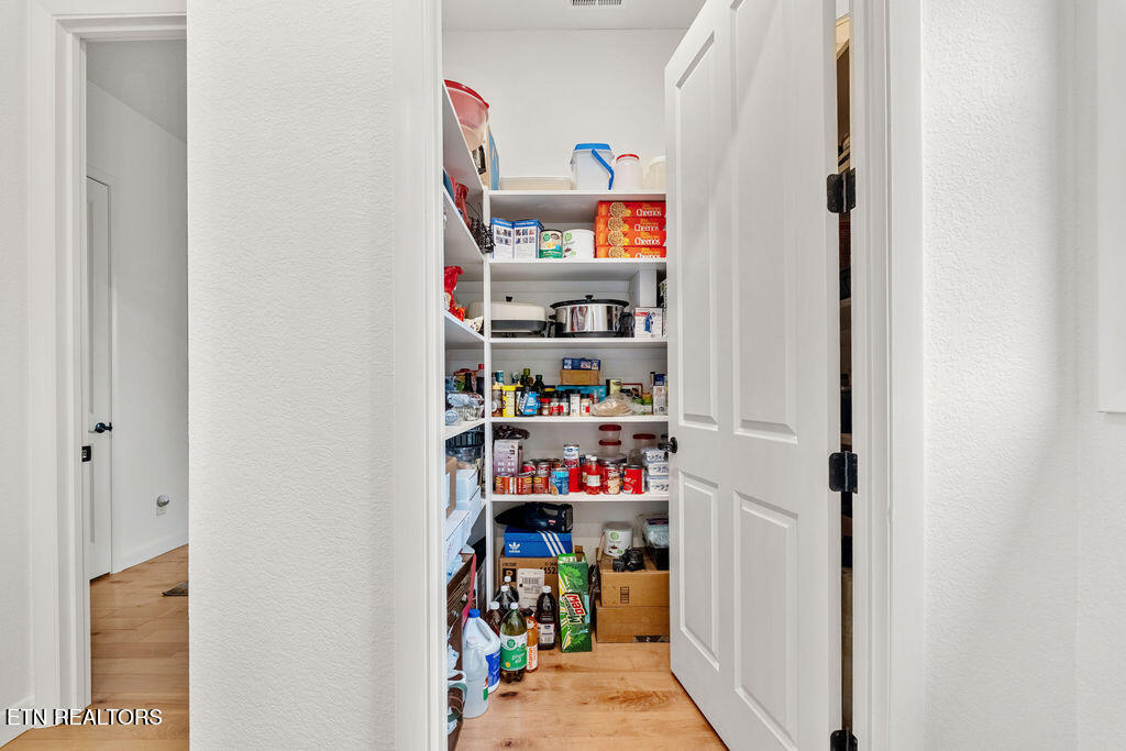 111 Harbor View Lane Vonore, TN 37885 - Photo 16 of 60 DSC03663-HDR