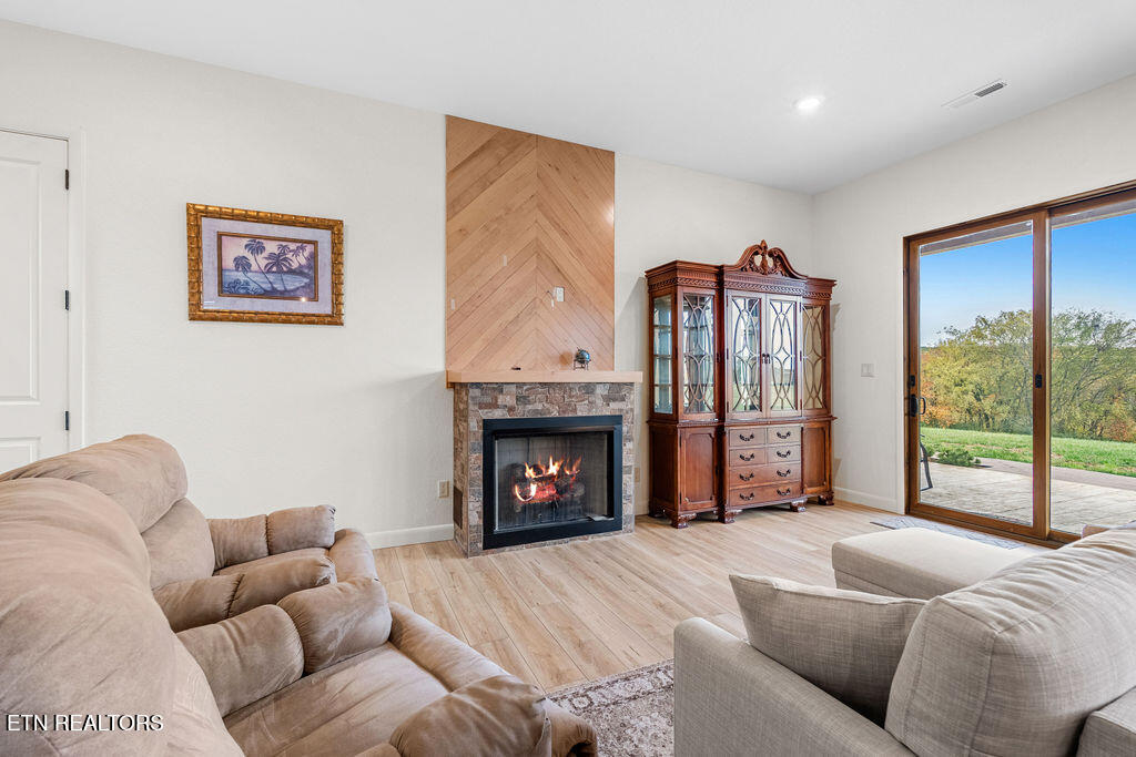 111 Harbor View Lane Vonore, TN 37885 - Photo 27 of 60 DSC03418-HDR