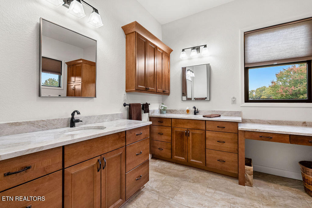 111 Harbor View Lane Vonore, TN 37885 - Photo 45 of 60 DSC03703-HDR