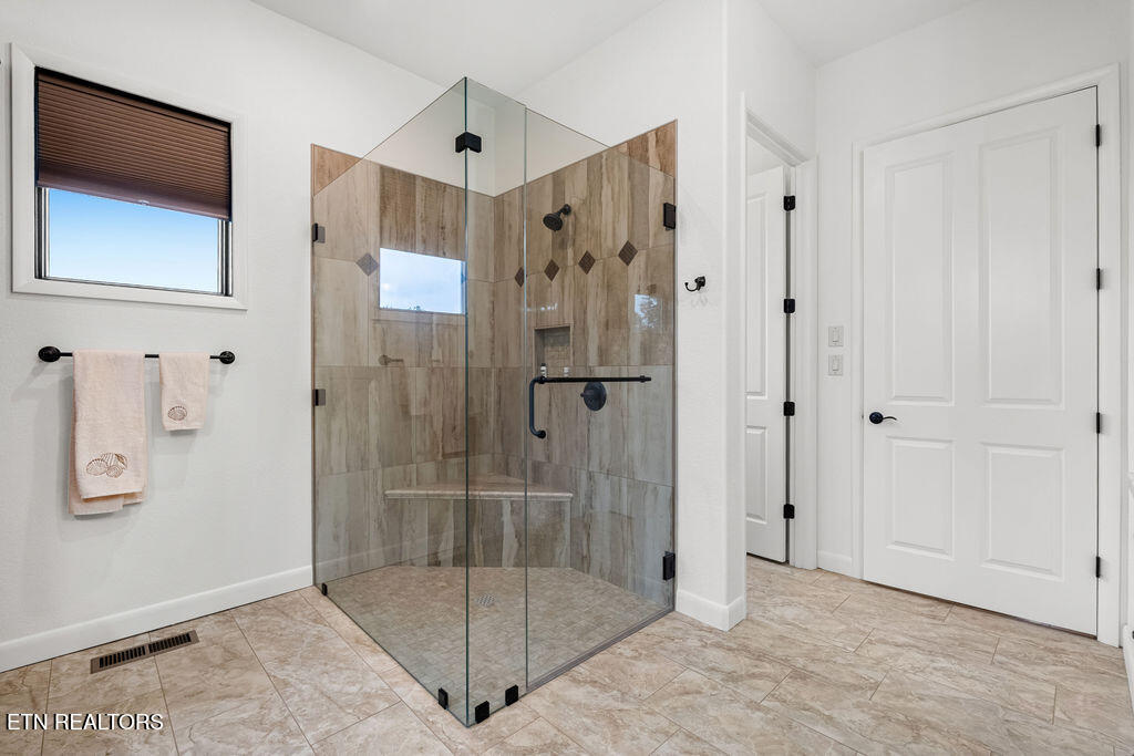 111 Harbor View Lane Vonore, TN 37885 - Photo 46 of 60 DSC03708-HDR