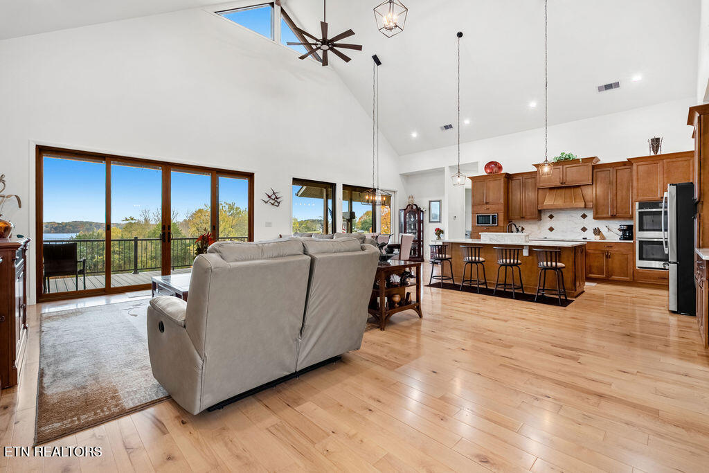 111 Harbor View Lane Vonore, TN 37885 - Photo 8 of 60 DSC03573-HDR