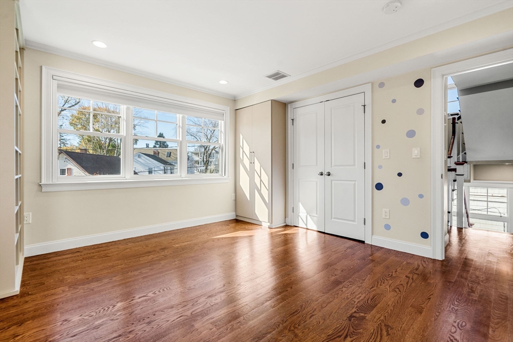 28 Meadowbrook Road, Unit 28 Chestnut Hill, MA 02467 - Photo 20 of 39