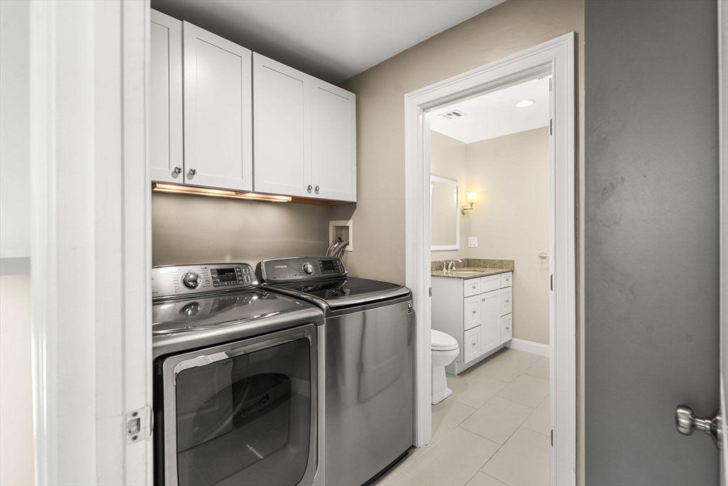 28 Meadowbrook Road, Unit 28 Chestnut Hill, MA 02467 - Photo 23 of 39