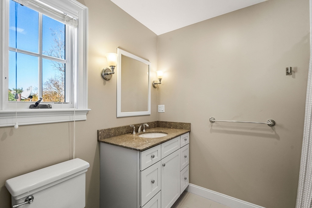 28 Meadowbrook Road, Unit 28 Chestnut Hill, MA 02467 - Photo 24 of 39