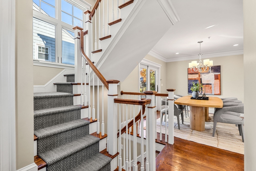 28 Meadowbrook Road, Unit 28 Chestnut Hill, MA 02467 - Photo 5 of 39