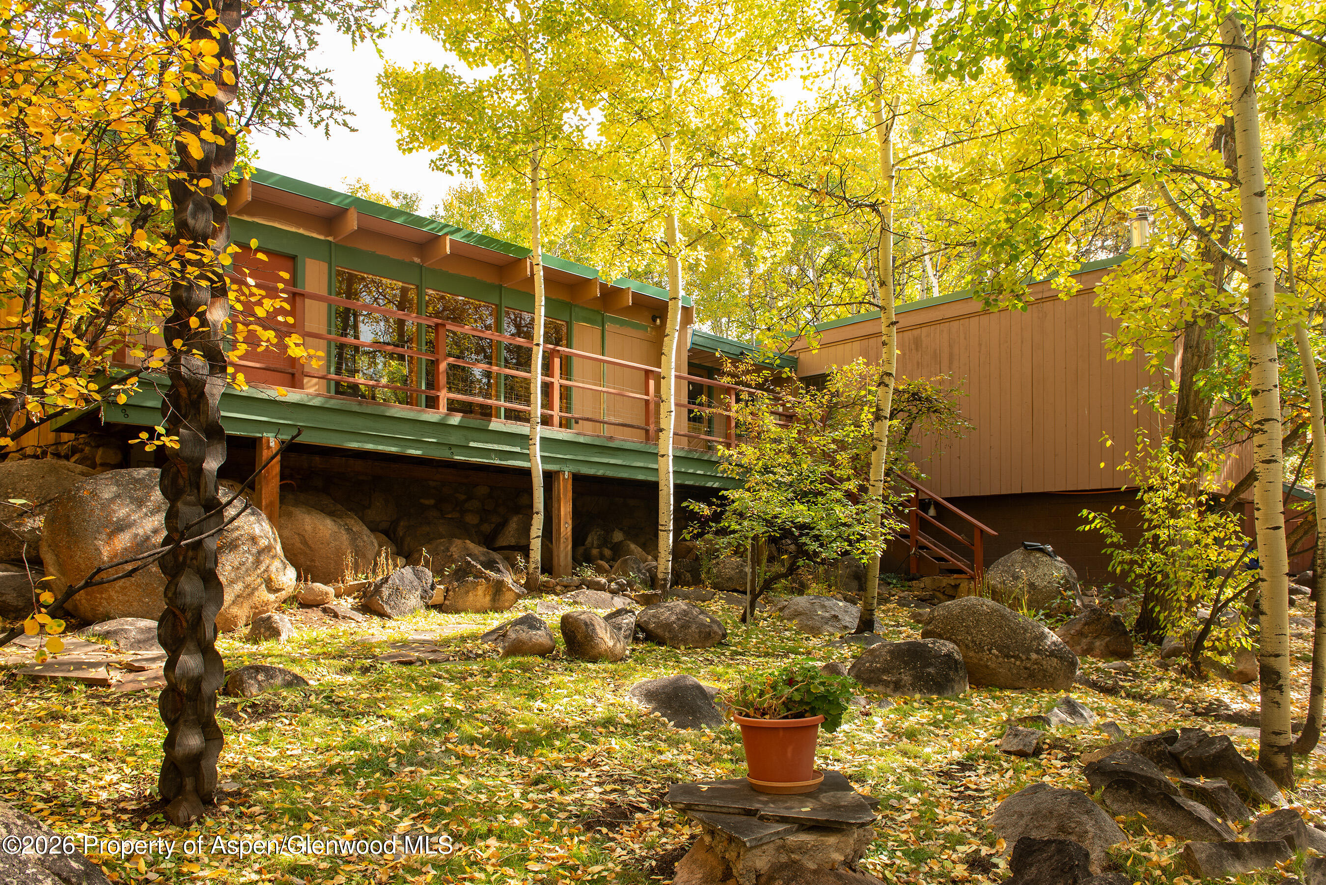 209 East Reds Road, Unit GUEST HOUSE Aspen, CO 81612 - Photo 1 of 19 209eReds_MED_231004012