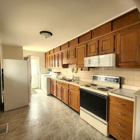 $294,900 | 591 Audrey Lane, Wheeling, IL 60090