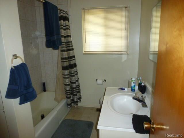 4760 North Fleming Road Howell, MI 48855 - Photo 15 of 20 4760 Fleming 015.jpg