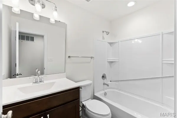 $443,355 | 1057 Bloomfield Drive, Eureka, MO 63025