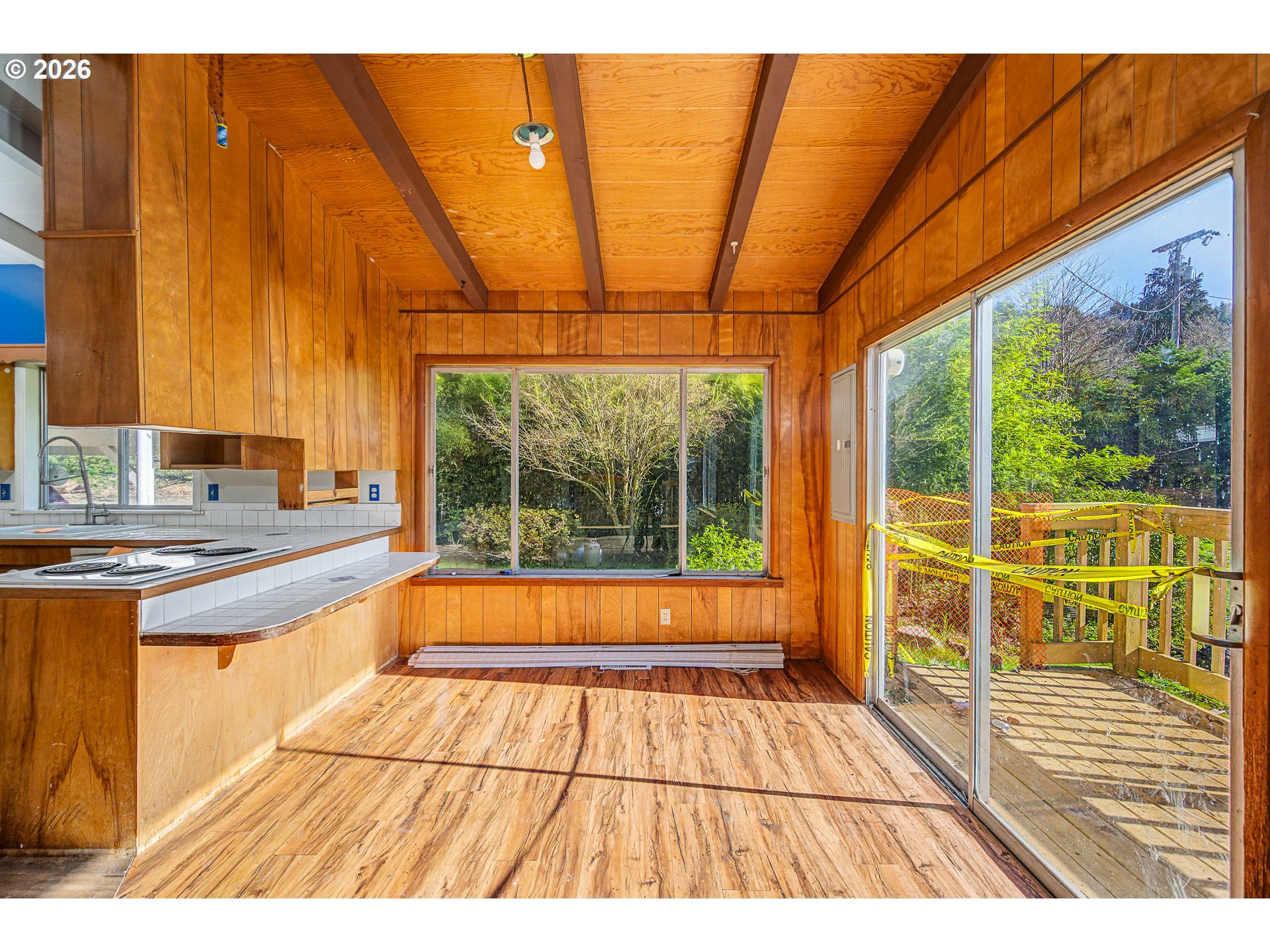 11736 Orchard Avenue Mapleton, OR 97453 - Photo 3 of 42