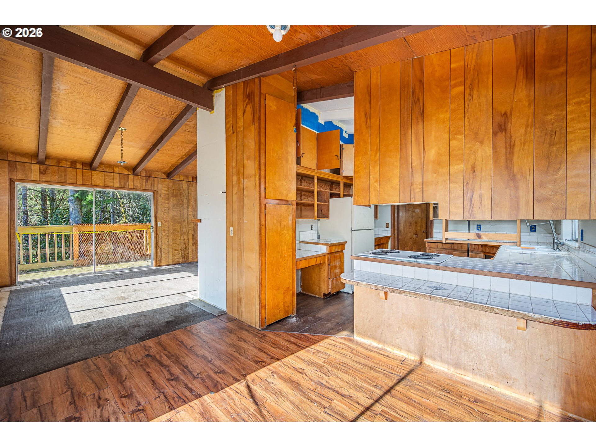 11736 Orchard Avenue Mapleton, OR 97453 - Photo 4 of 42