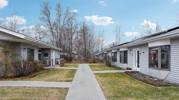 a view of a house with entertaining space