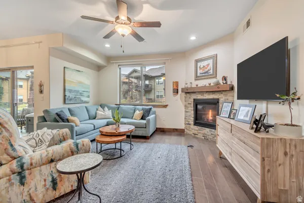 $695,900 | 14311 North Buck Horn Trail, Unit 42B, Kamas, UT 84036