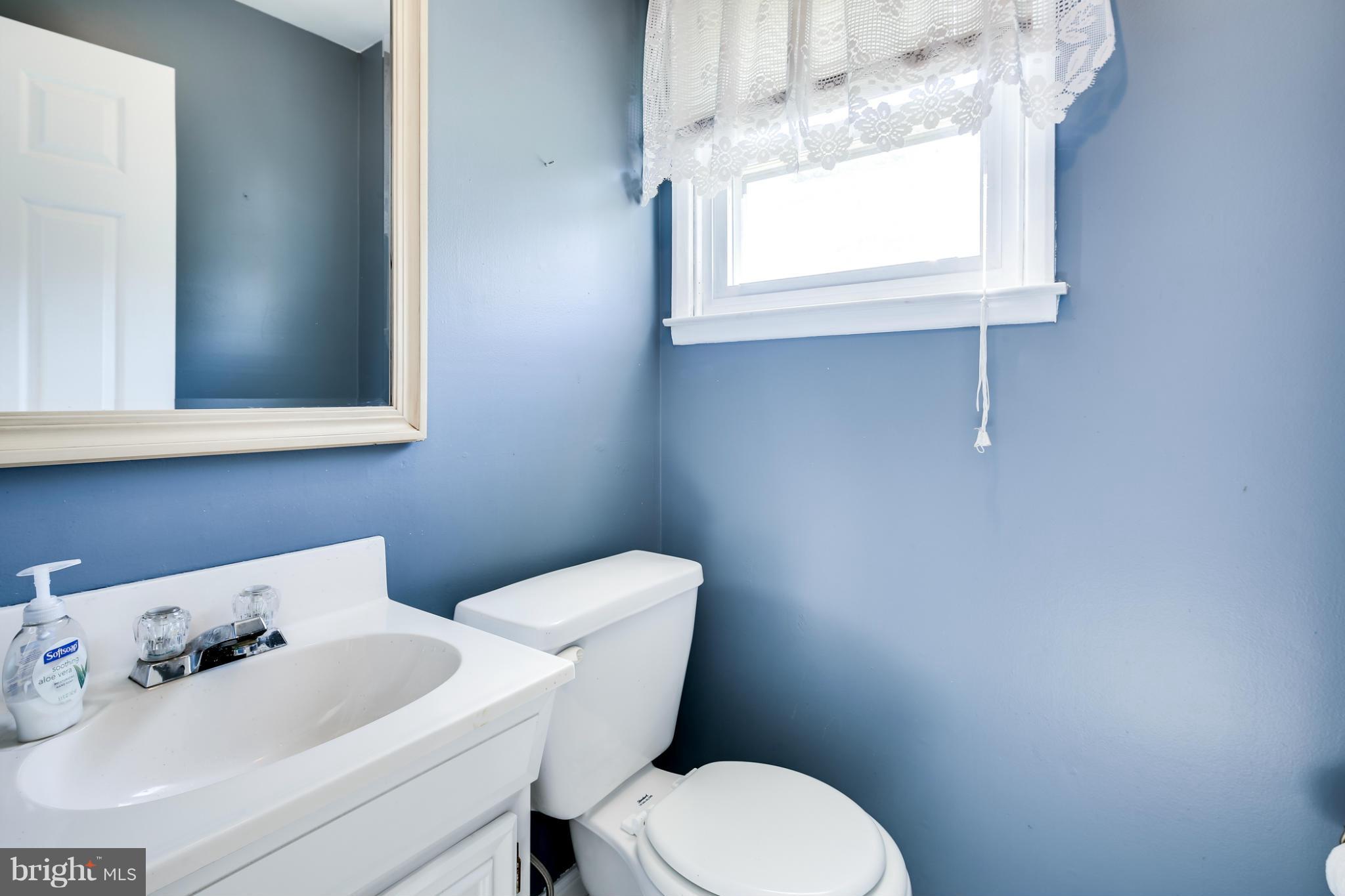 206 Ardmore Road Linthicum, MD 21090 - Photo 6 of 17 Bath