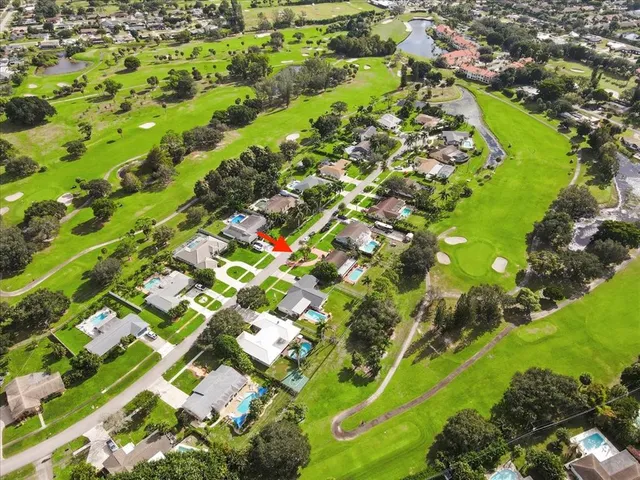 $785,000 | 3179 Hoy Lake Road, Lake Worth, FL 33467